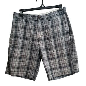 Eddie Bauer Plaid Shorts,‎ Gray, size 34